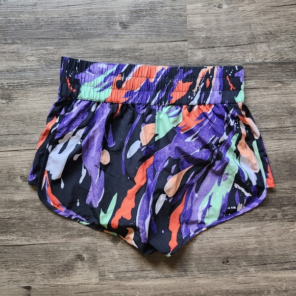 DSG Multicolor Abstract Women's Athletic Shorts - Picture 2 of 3